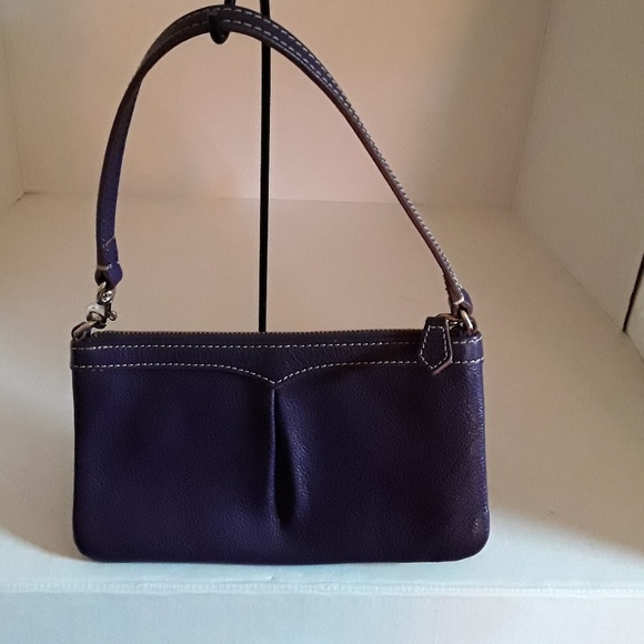 Dooney & Bourke Handbags - Dooney & Bourke leather wristlet - EUC